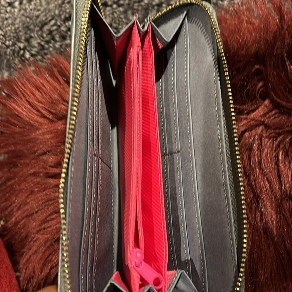 Tahari grey long continental wallet wristlet - Picture 10 of 15